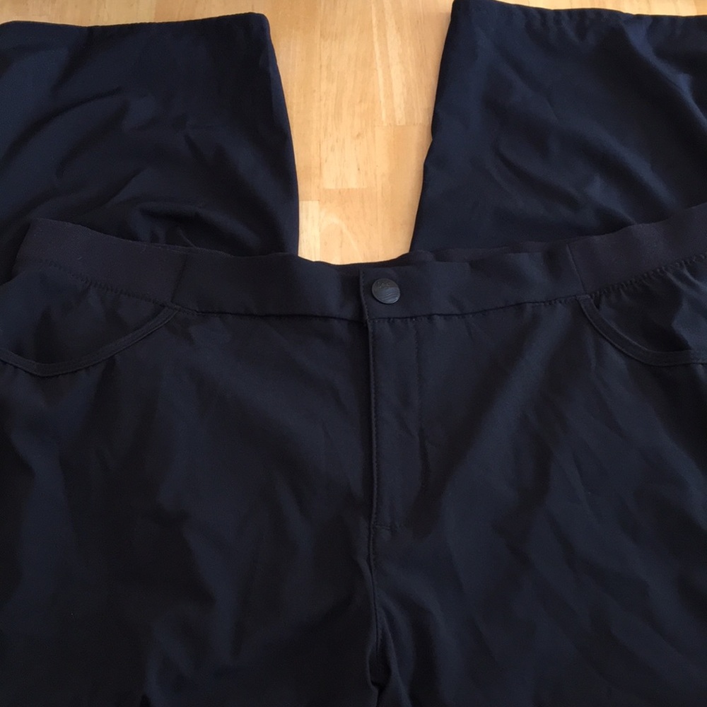 Active wear cropped pant